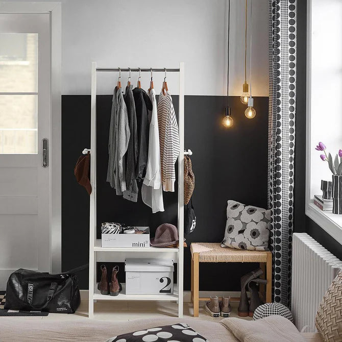 Tøjstativ i flot design, hvid
