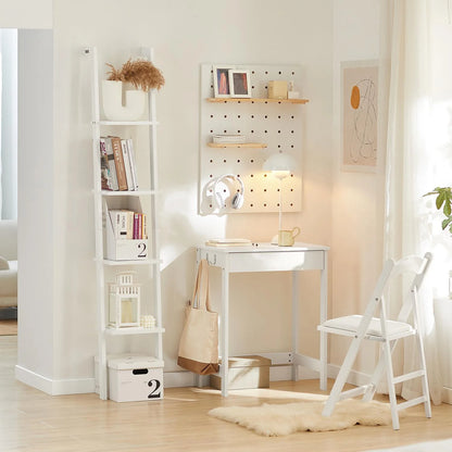 Enkelt og lille skrivebord med knager, hvid