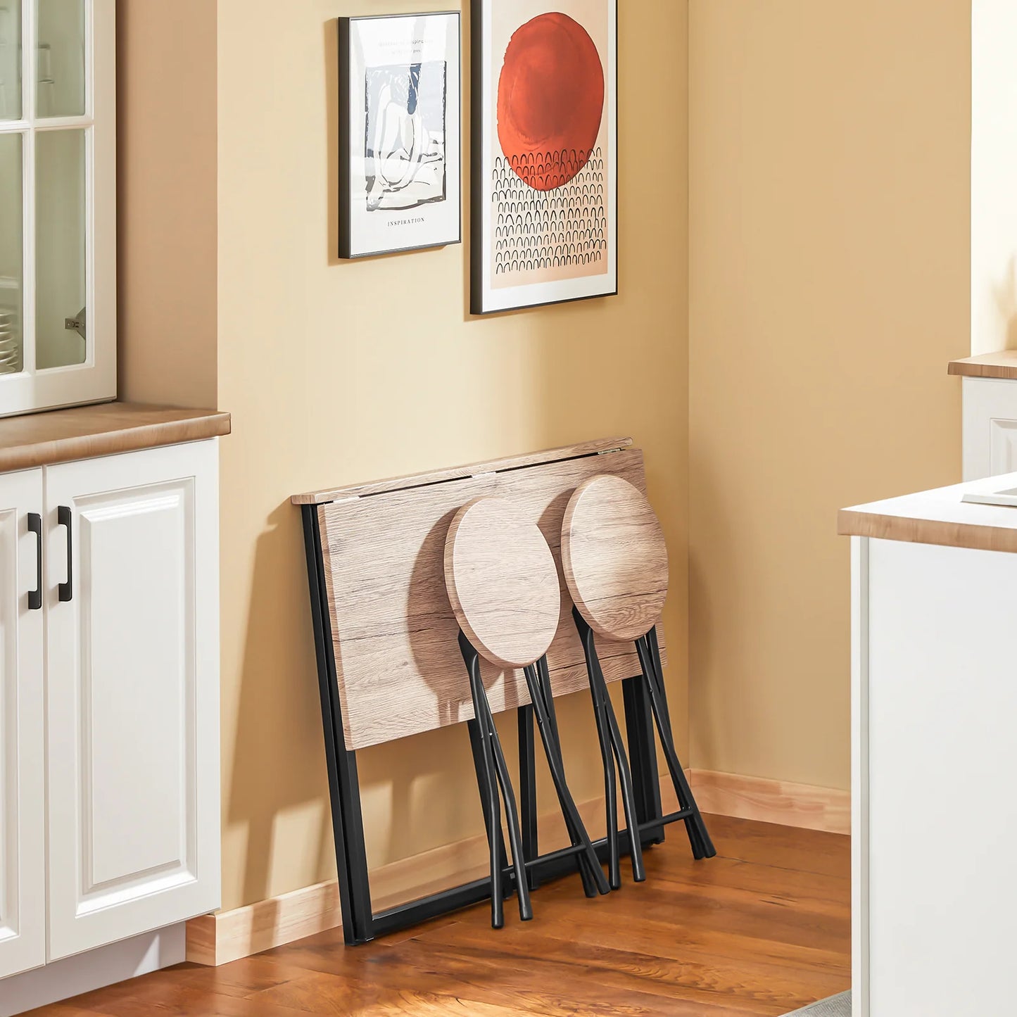 Bordsæt med 2 stole og sammenklappelig funktion, sandfarvet