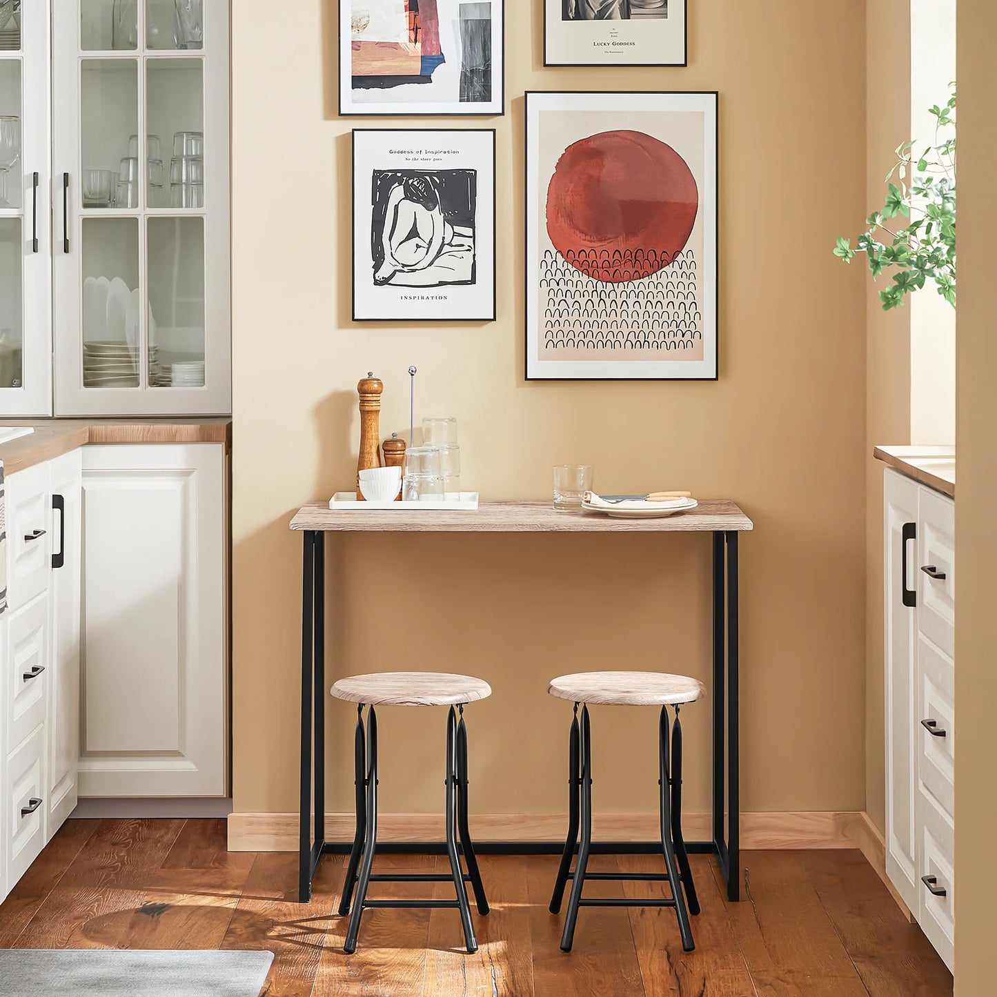 Bordsæt med 2 stole og sammenklappelig funktion, sandfarvet